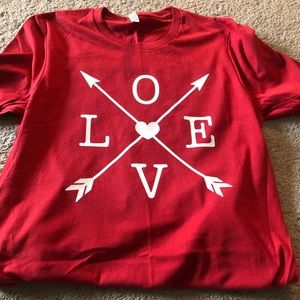 Arrow love shirt